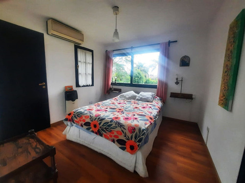 Ubicado En El Exclusivo Barrio Cerrado La Arboleda De Don Torcuato. Lindisima Casa Con 4 Dormitorios. Gran Lote De 920m2. Pileta. Muy Buen Estado.