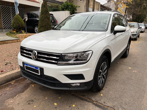 Imagen 2 de 10 de Vw Tiguan 250tsi Dsg, 2020, Nueva
