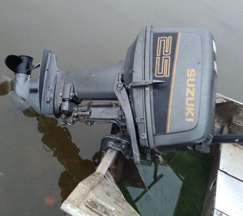 Imagem 1 de 1 de Motor Suzuki - Para Barco