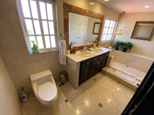 Imagen 26 de 30 de Arroyo Hondo Viejo - Casa En Venta En Proyecto Cerrado - 680 M2 - 2 Niveles 3 Habitaciones Estudio 2 Terrazas Gas Común Planta Eléctrica Full Portón Eléctrico Seguridad Piscina Con Jacuzzi