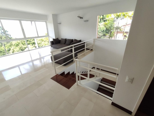 Dc Casa En Alquiler En Alto Hatillo 25-7287 Yf