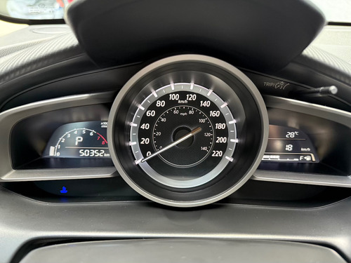 Mazda Mazda 2 1.5 I At At