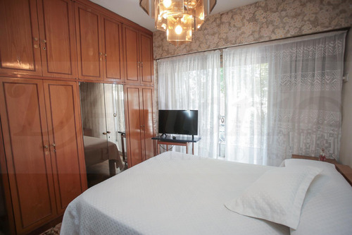 Casa En Venta En 3 Plantas En Belgrano R