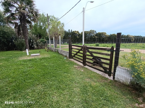 Muy Linda Y Solida Casa Villa Aeroparque