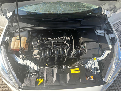 Ford Focus III 1.6 Sedan S
