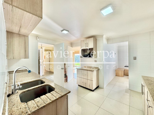 Amplia Y Moderna Casa En Condominio Altos Del Rosario