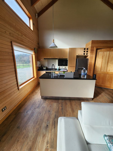 Casa En Gran Terreno - Faro Corona