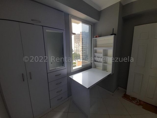 Imagen 13 de 20 de Apartamento En Venta Zona Centro De Maracay, 23-13616 Hc