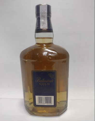 Ballantine's Gold Seal Special Reserve 12 Year Scotch Whisky (Usado)
