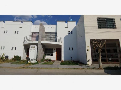 Imagen 2 de 9 de Casa Sola En Venta Jardines De San Pedro Quinta Los Azafranes