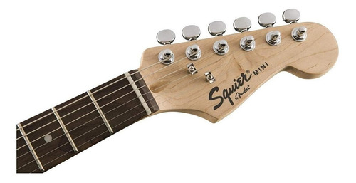Guitarra elétrica Squier by Fender Mini stratocaster de choupo black brilhante com diapasão de louro indiano