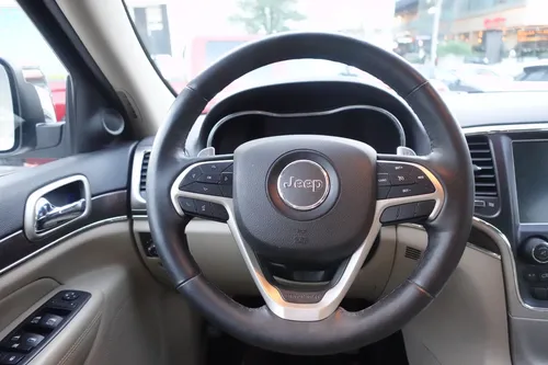 Jeep Grand Cherokee Limited Lujo