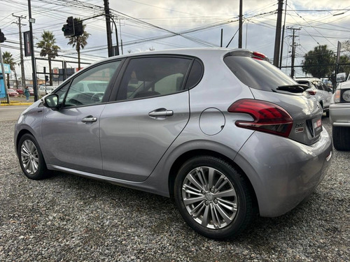 Peugeot 208 2019