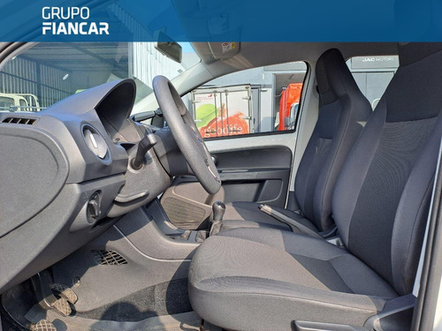 Imagen 9 de 14 de Volkswagen Up Move 2020