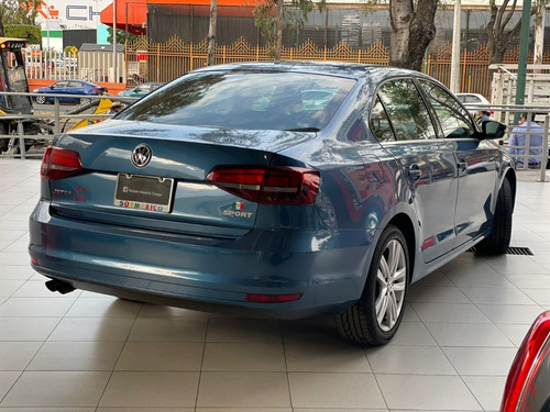 Imagen 10 de 11 de Volkswagen Jetta Sportline Tip 2018