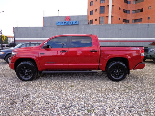 Imagen 8 de 18 de Toyota Tundra Sr5 Tss 2021 V8 4x4 Automático