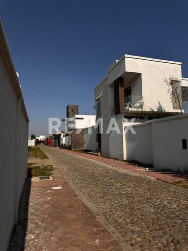 Terreno En Venta En Cacalomacán