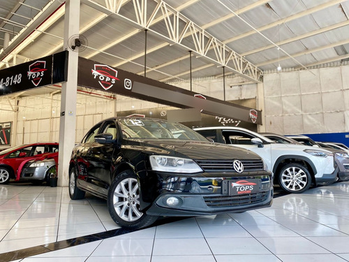 Volkswagen Jetta 2.0 Comfortline Flex 4p Automática