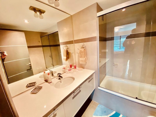 Imagen 15 de 27 de Apartamento 3 Dormitorios En Playa Mansa, Punta Del Este - Terraza De La Laguna