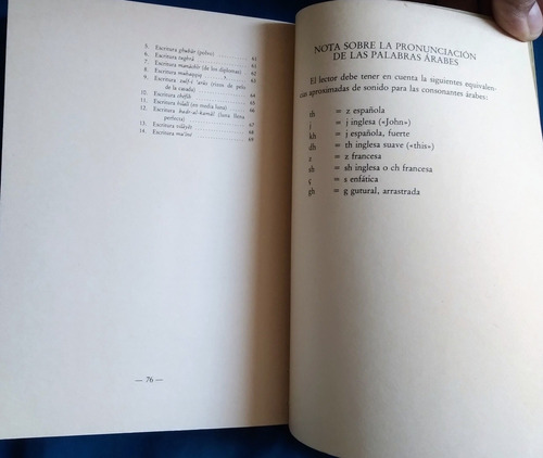 Libro Caligrafía Árabe: Los Caligrafos Del Oriente Musulmán (Usado)