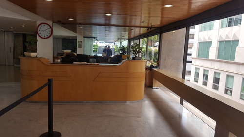 Imagen 2 de 14 de Rento Oficina Amueblada 85 M2 Bosque Duraznos Lista Ocupar!