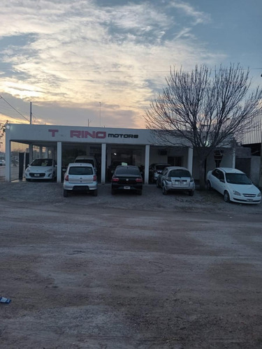 Venta Local Comercial, 3 Oficinas Vidriadas, 1 Baño, 1 Sala De Espera, 1 Cocina.