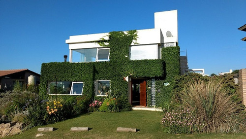 Venta Casa + Departamento V. Del Lago Carlos Paz