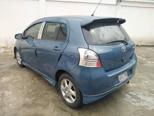 Imagen 6 de 13 de Toyota Yaris Automatico