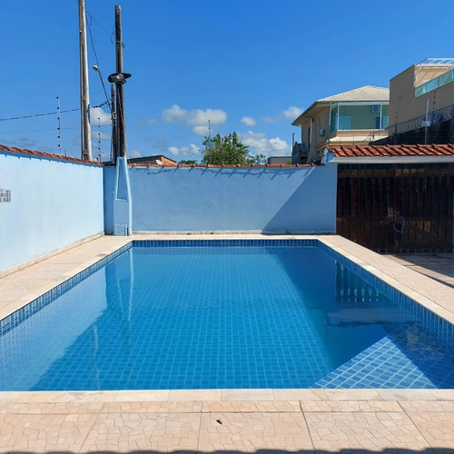 Casa Com 2 Quartos E 2 Banheiros