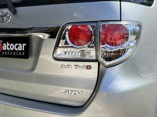 Toyota Hilux SW4 3.0 SRV 4X4 16V TURBO INTERCOOLER DIESEL 4P AUTOMÁTICO