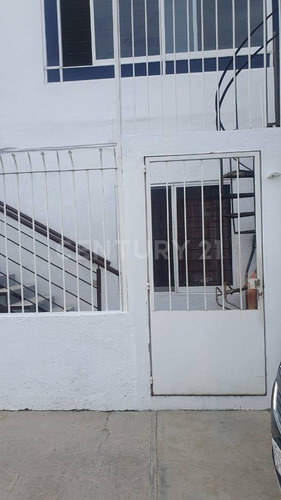 Se Renta Local En La Colonia Las Flores