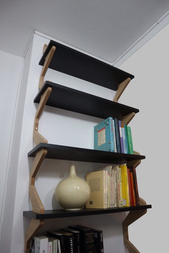 Imagen 4 de 7 de Estanteria De Pared Diseño Nordico Original 1,86 De Altura.