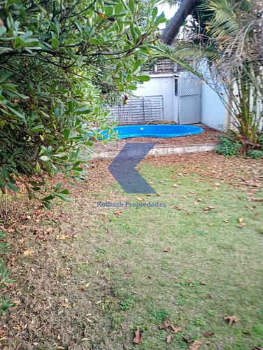 Casa Pareada En Venta De 4 Dorm, 2 Baños, Muy Amplia Ñuñoa