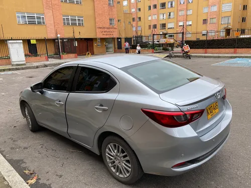 Mazda 2 1.5 Grand Touring Lx Sedan