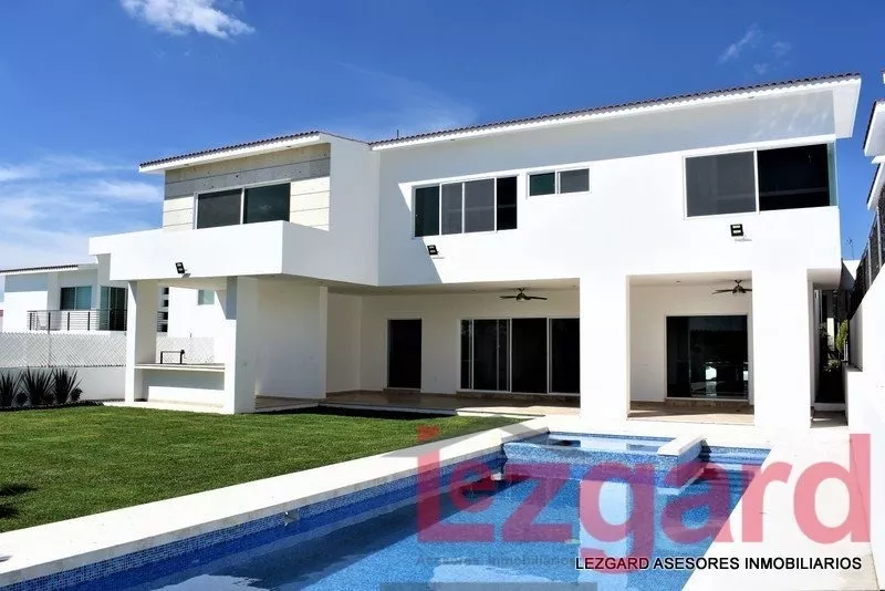 En Venta Bonita Casa En Lomas De Cocoyoc