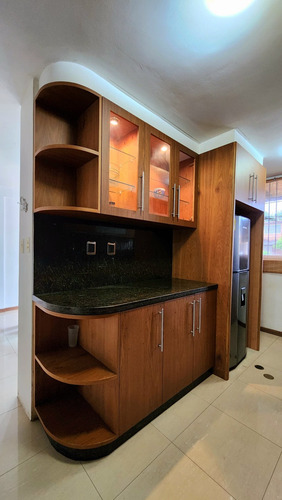 Se Vende Townhouse En Chalets De La Laguna, Tipuro