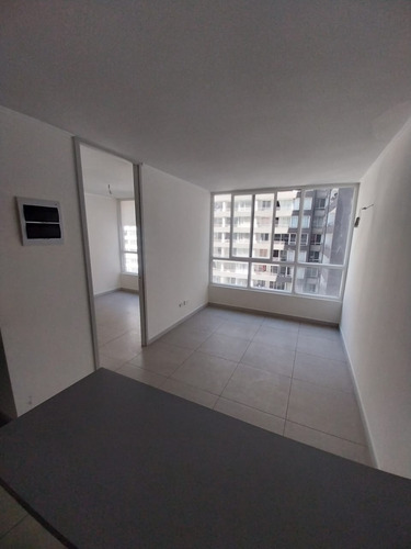 Edificio Plaza Central Vista Norte Piso 30
