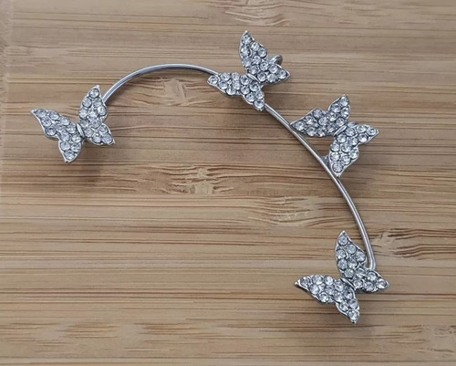 Imagen 2 de 4 de Arete Falso Plateado Ear Cuff Climber Mariposas Cristales