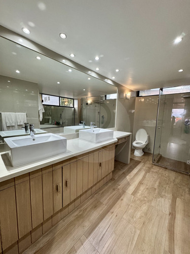 Casa En Venta En Bosques De Las Lomas