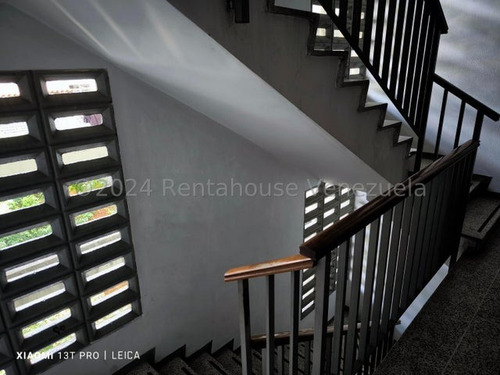 Apartamento En Alquiler En Horizonte 24-27430 Cs