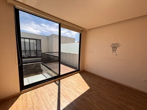 Casa En Renta En Fenix, Zona Esmeralda De S Mateo Atenco, Salida Rápida Cdmx