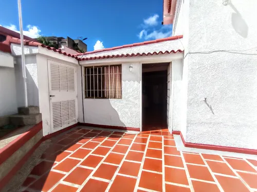Los Samanes Casa En Venta