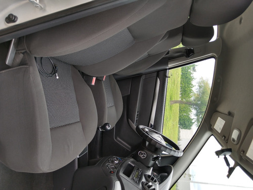 Imagen 11 de 13 de Chevrolet Aveo 2015