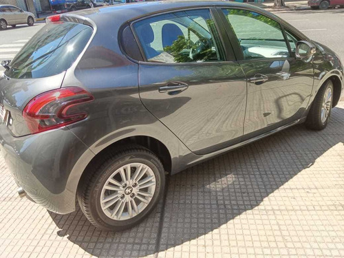 Imagen 2 de 17 de Peugeot 208 2018 1.6 Allure Tiptronic 2018