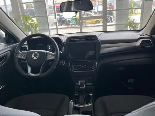 SsangYong XLV 1.6 Elite 4X2