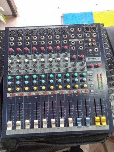 Consola De Audio Pasiva Soundcraft 8 Canales Phantom 