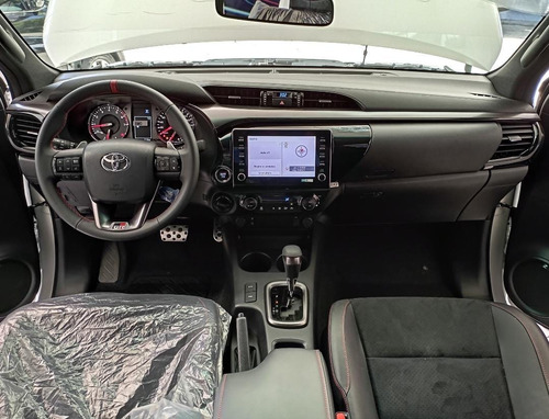 Imagen 10 de 11 de Toyota Hilux Gr