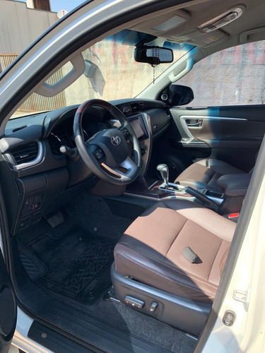 Toyota Sw4 Srx 2017- 7 Lugares