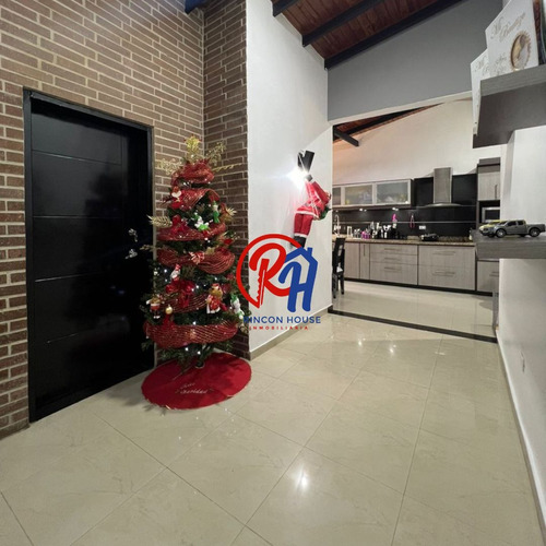 Apartamento En Venta En Urb. La Orquídea, Prolongación Av. Aragua, Maracay