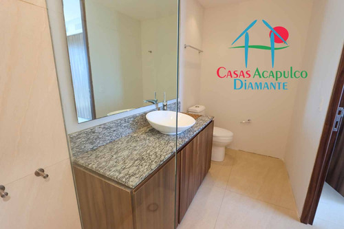 Cad La Isla Fiji O5. Depa De Playa Con Terraza. Incluye Servicio De Limpieza